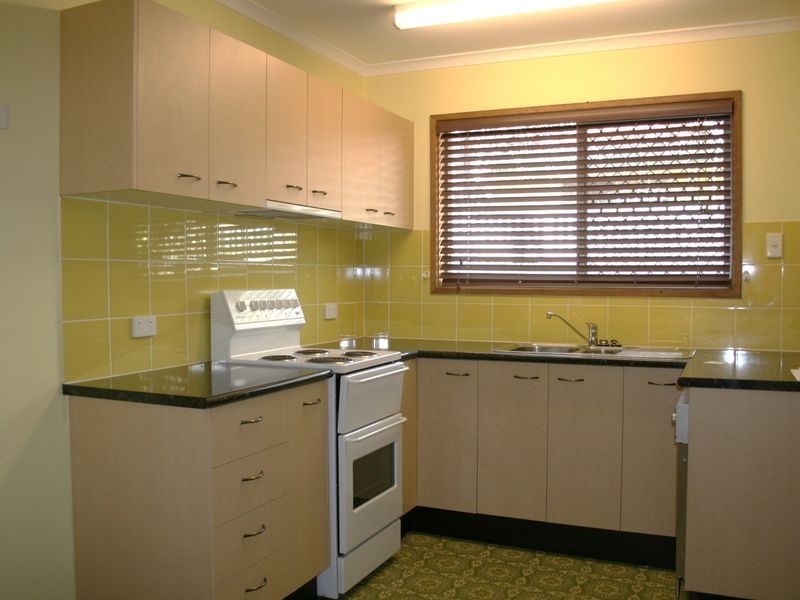 2/55 Albion Avenue, Miami QLD 4220