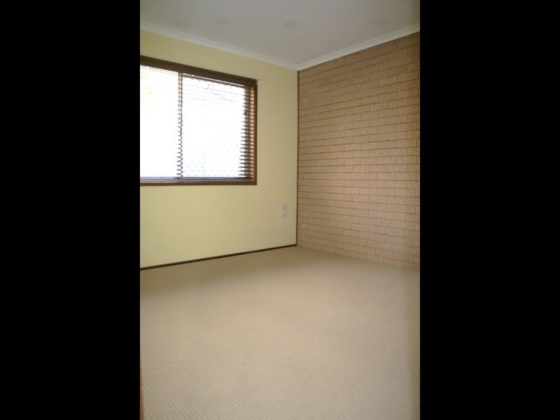 2/55 Albion Avenue, Miami QLD 4220