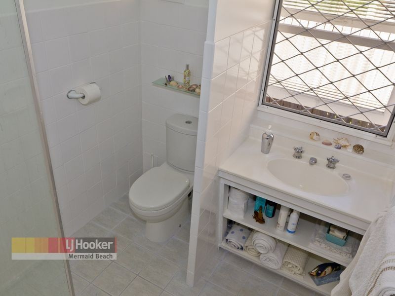 B/18 Francis Street, Mermaid Beach QLD 4218