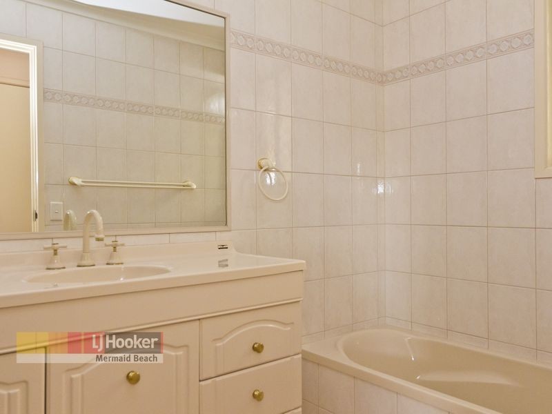 15/3 Duet Drive, Mermaid Waters QLD 4218