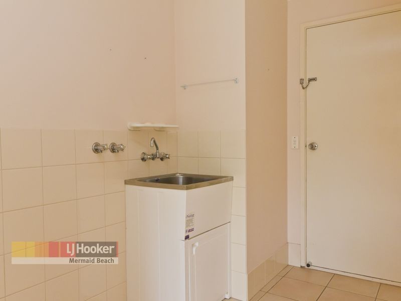 15/3 Duet Drive, Mermaid Waters QLD 4218