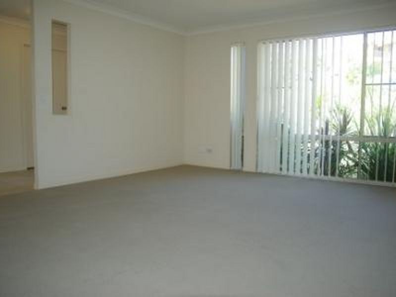 2 Alford Lane, Pacific Pines QLD 4211