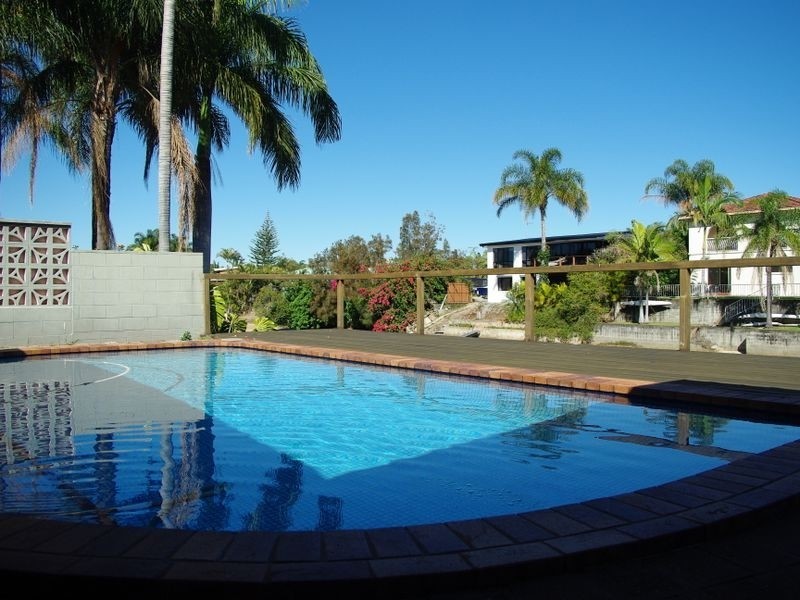 3 Summerland Key, Broadbeach Waters QLD 4218