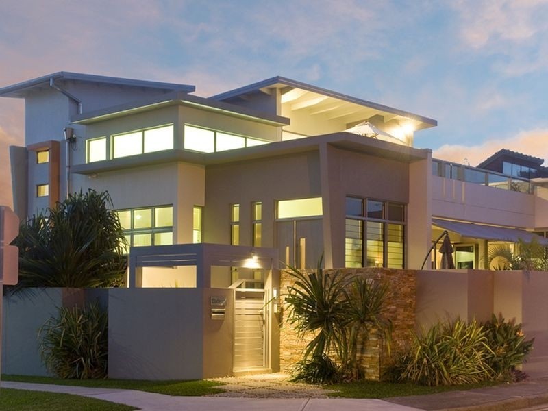 16 Hedges Avenue, Mermaid Beach QLD 4218