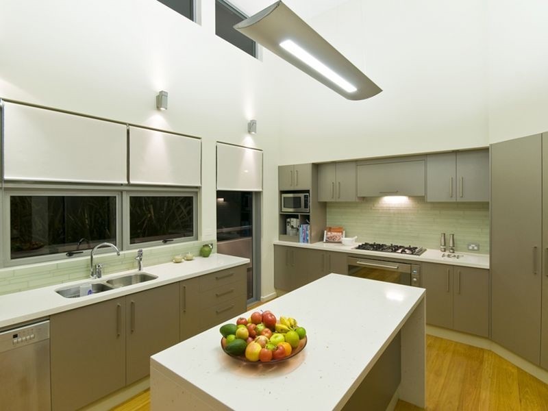 16 Hedges Avenue, Mermaid Beach QLD 4218