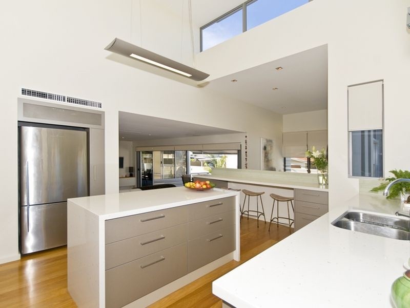 16 Hedges Avenue, Mermaid Beach QLD 4218