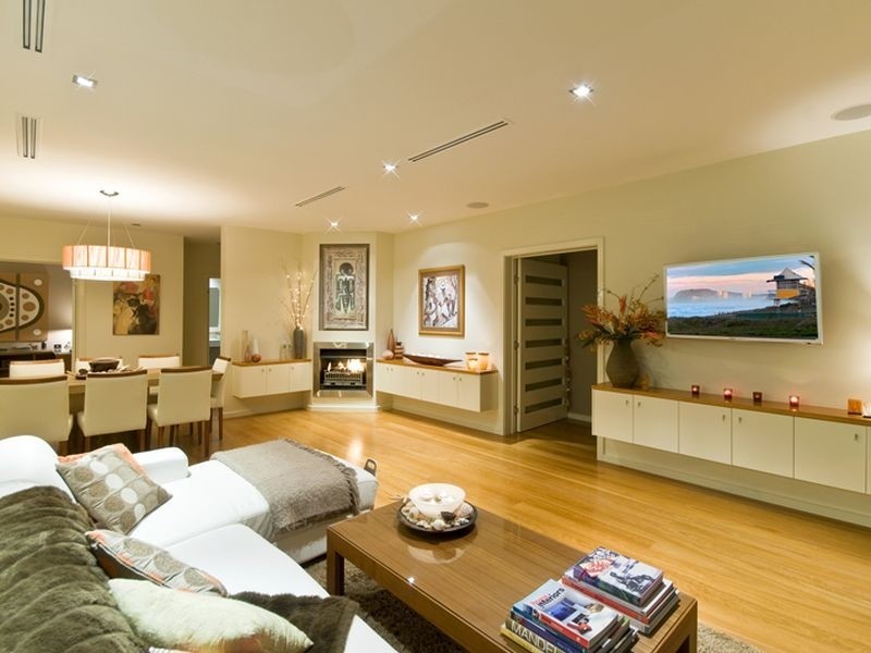 16 Hedges Avenue, Mermaid Beach QLD 4218