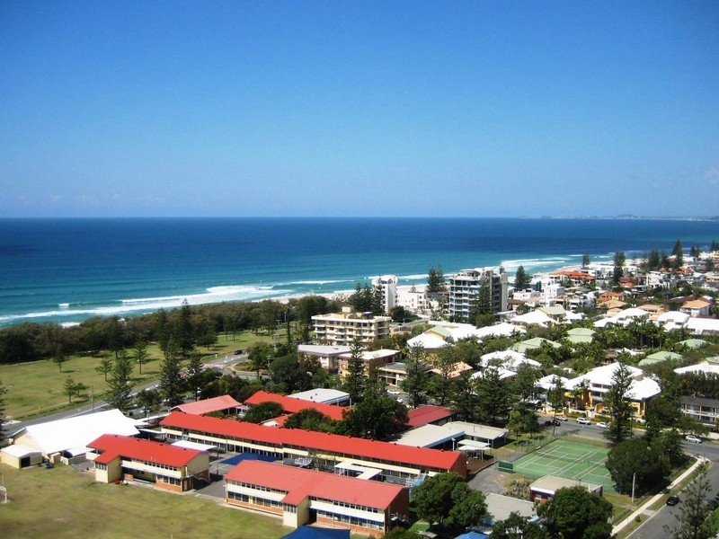 151/25 Surf Parade, Broadbeach QLD 4218