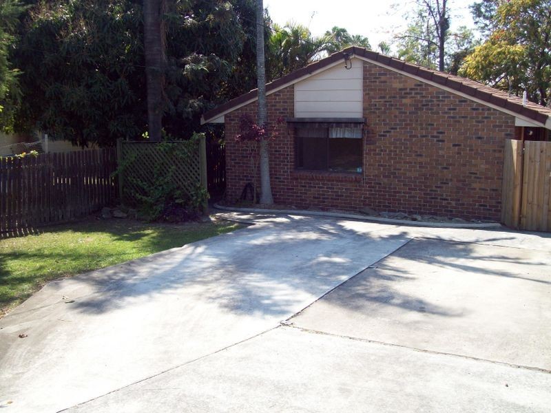 24 Railway Parade, Nerang QLD 4211