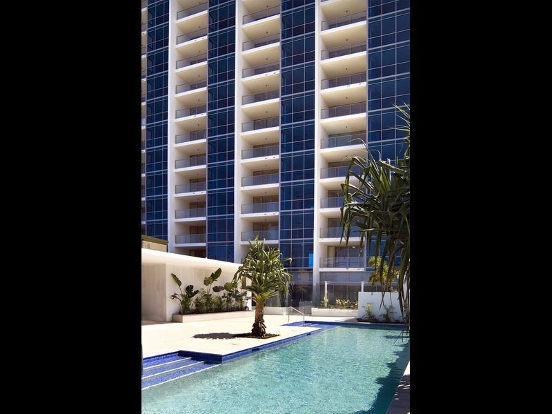 14/25 Surf Parade, Broadbeach QLD 4218