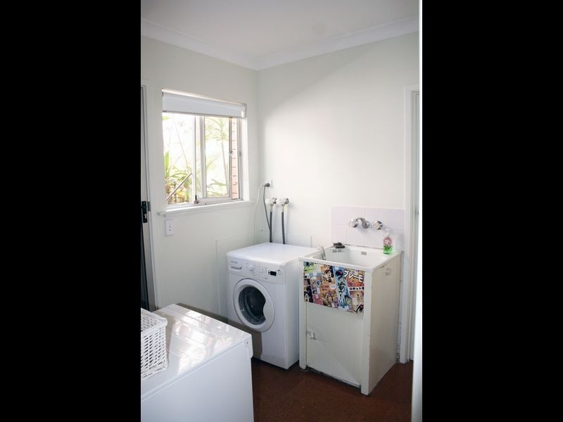 2/7 Mermaid Avenue, Mermaid Beach QLD 4218