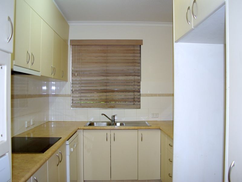 12/490 Marine Parade, Biggera Waters QLD 4216