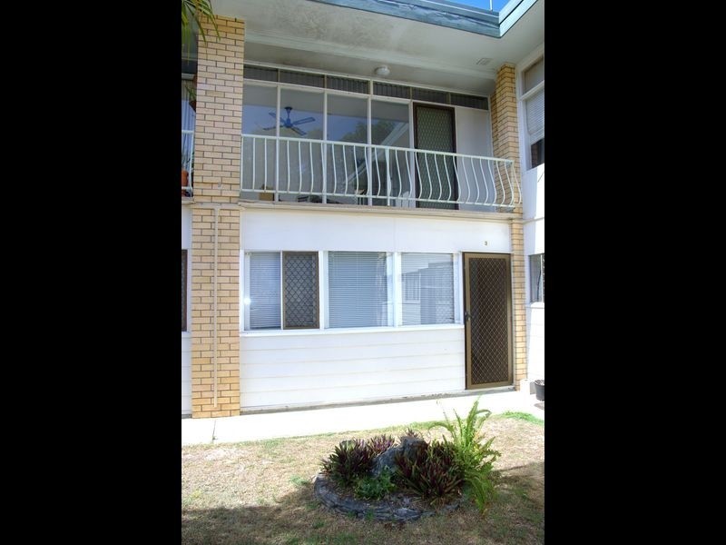 Broadbeach Waters QLD 4218