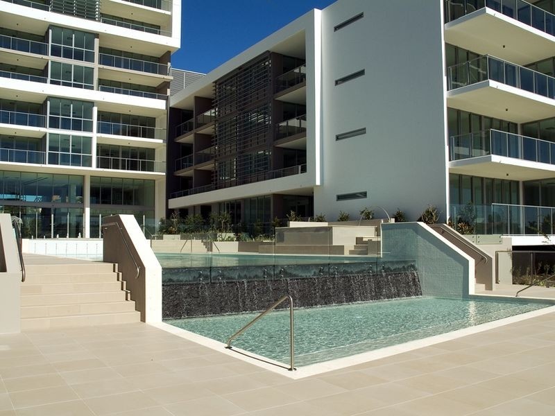 3/33 T E Peters Drive, Broadbeach QLD 4218