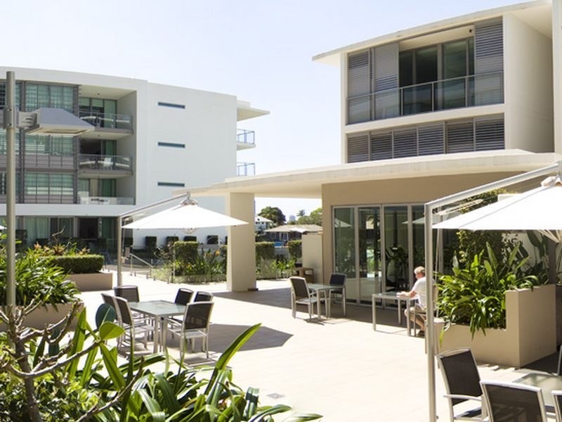 3/33 T E Peters Drive, Broadbeach QLD 4218