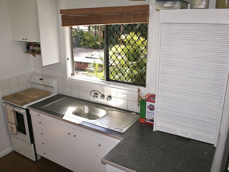 11 Plum Parade, Nerang QLD 4211