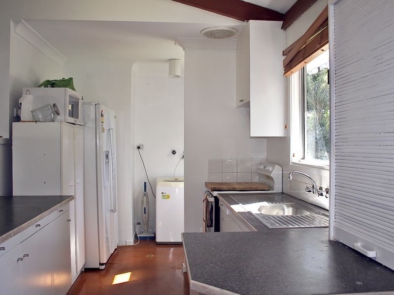 11 Plum Parade, Nerang QLD 4211