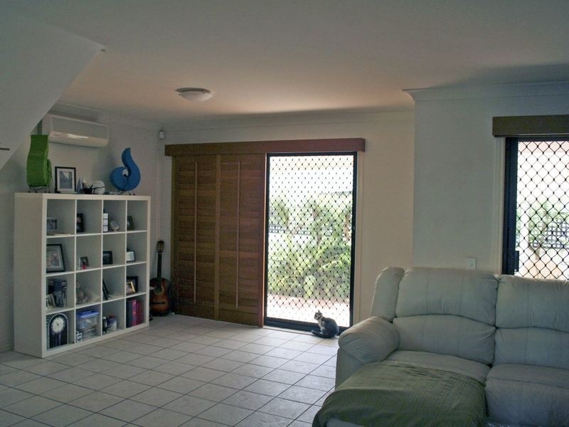 202/2214 Gold Coast Highway, Mermaid Beach QLD 4218