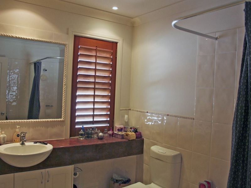 202/2214 Gold Coast Highway, Mermaid Beach QLD 4218