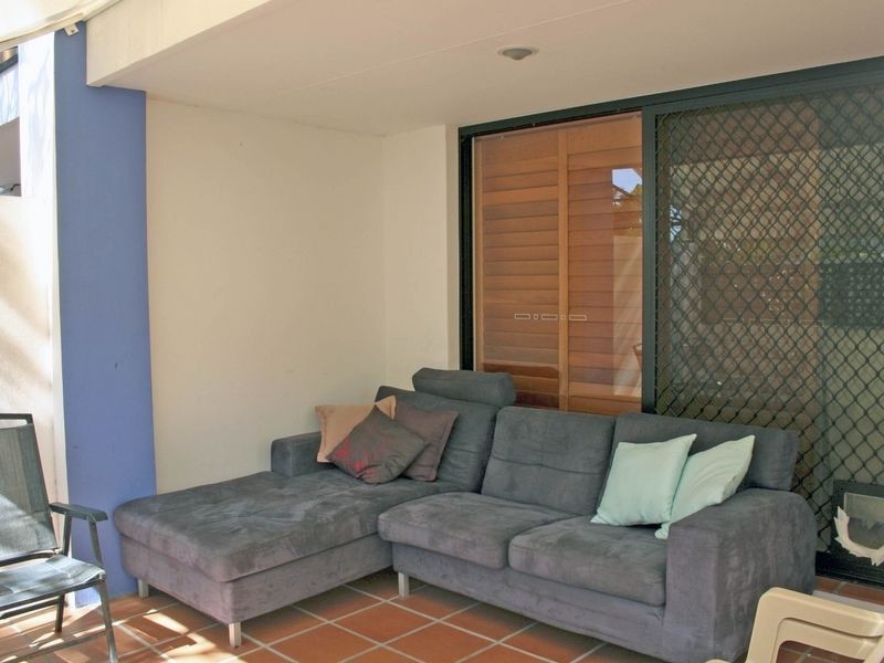 202/2214 Gold Coast Highway, Mermaid Beach QLD 4218