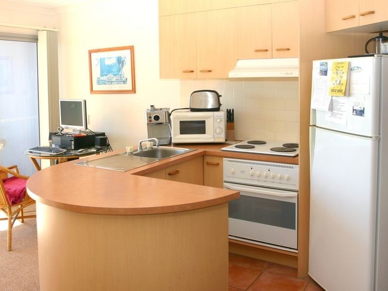 32/106 Marine Parade, Southport QLD 4215