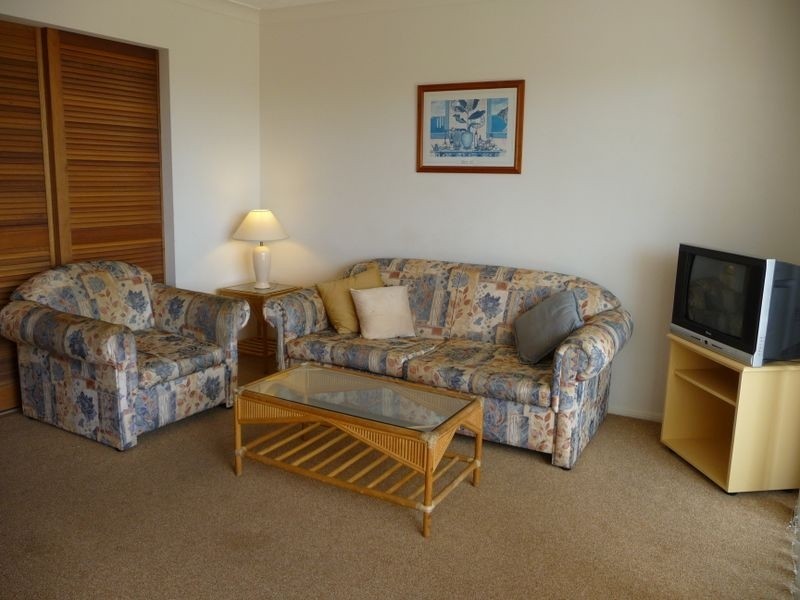 32/106 Marine Parade, Southport QLD 4215