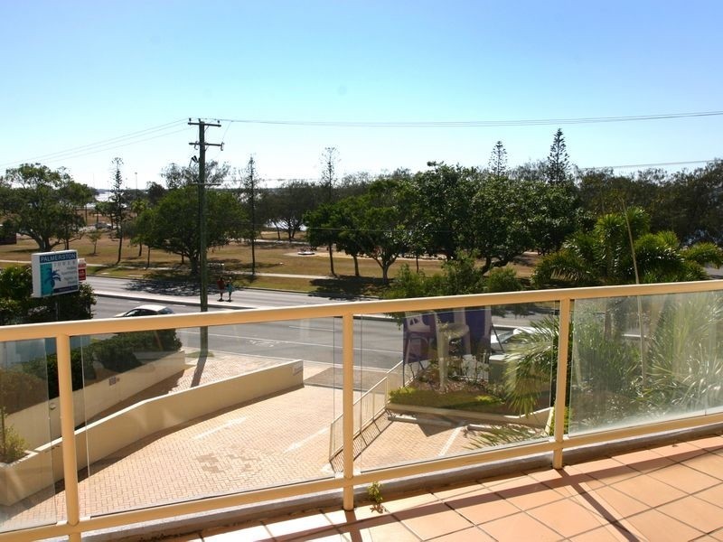 32/106 Marine Parade, Southport QLD 4215
