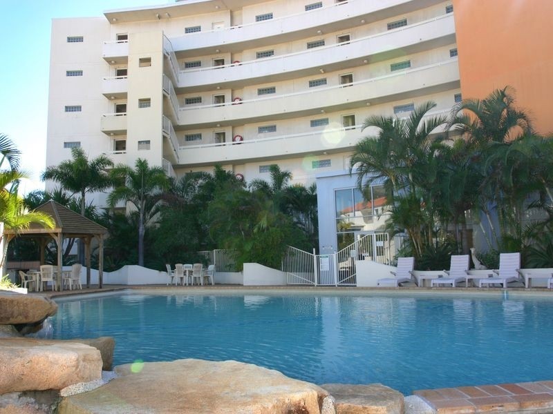 32/106 Marine Parade, Southport QLD 4215