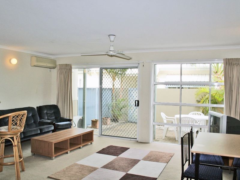 25/16 Crescent Avenue, Mermaid Beach QLD 4218