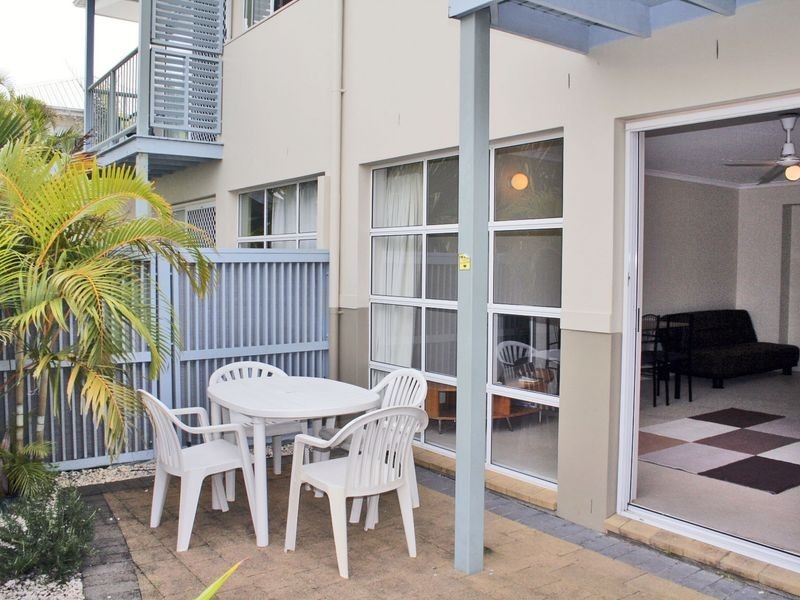 25/16 Crescent Avenue, Mermaid Beach QLD 4218