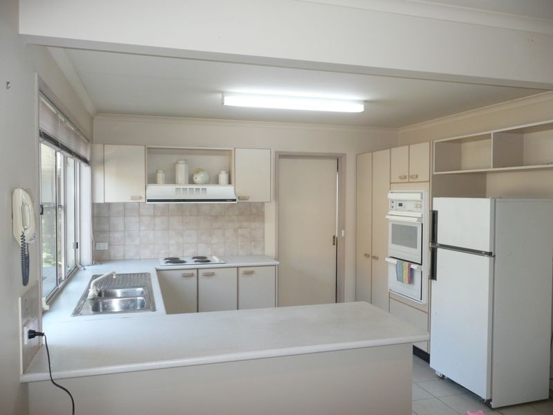 13 Pinnacle Court, Robina QLD 4226