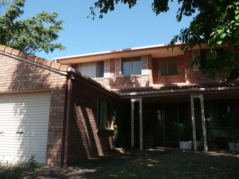 13 Pinnacle Court, Robina QLD 4226