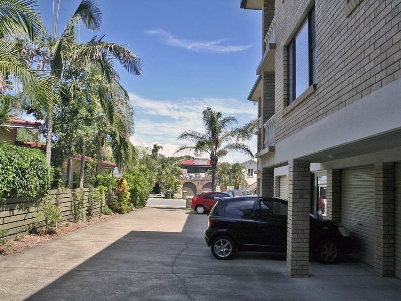 1/19 Sunbrite Avenue, Mermaid Beach QLD 4218