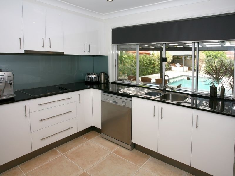 140 Santa Cruz Boulevard, Clear Island Waters QLD 4226