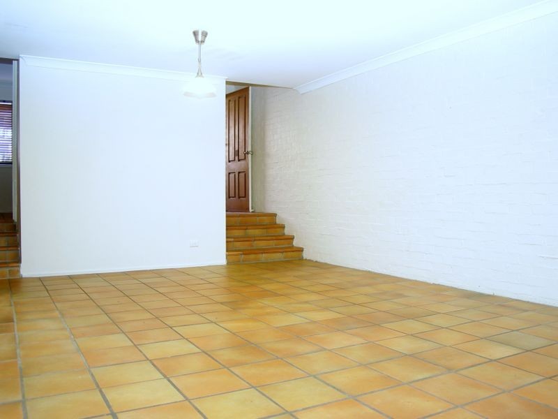 11/5 Balfour Crescent, Highland Park QLD 4211