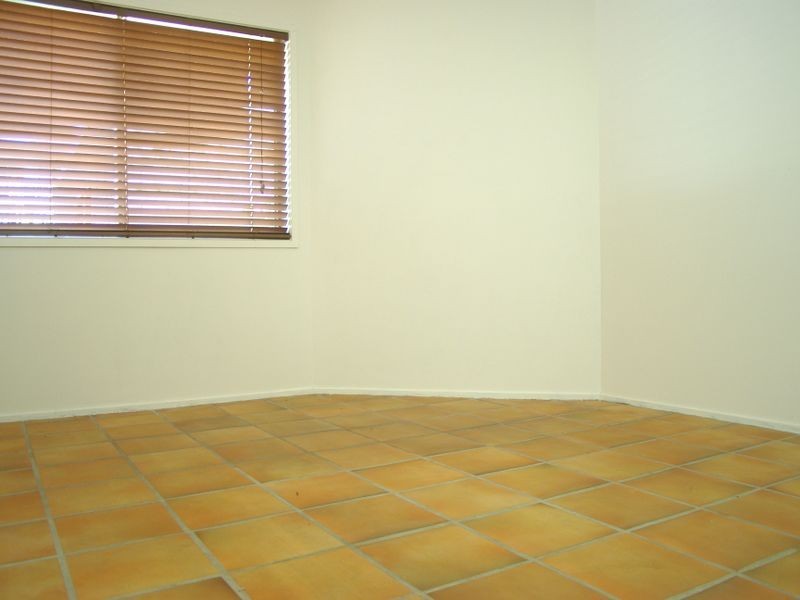 11/5 Balfour Crescent, Highland Park QLD 4211