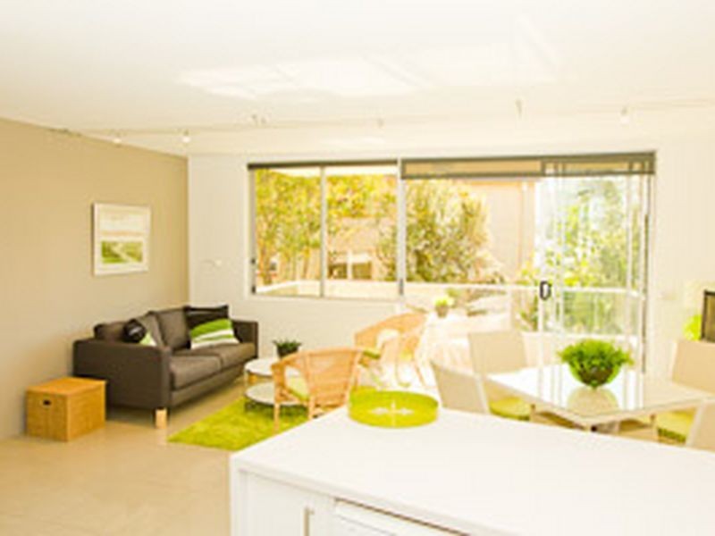 4/280 Hedges Avenue, Mermaid Beach QLD 4218