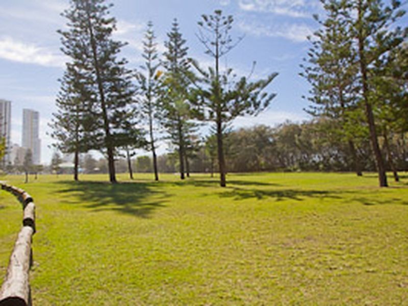 4/280 Hedges Avenue, Mermaid Beach QLD 4218