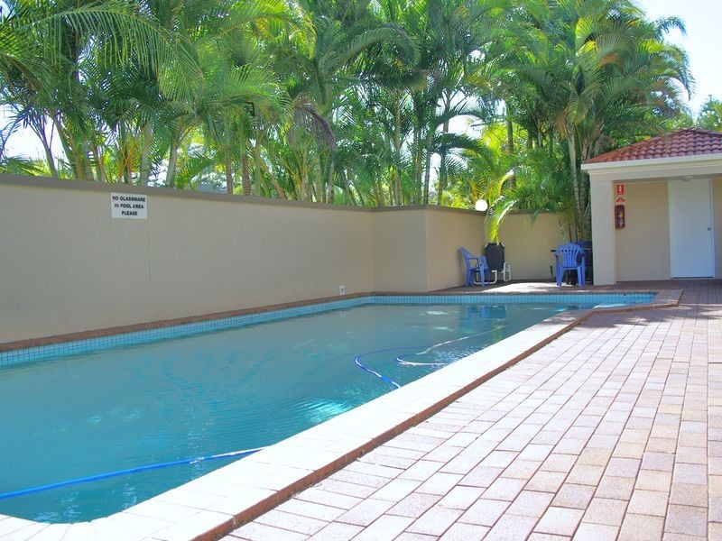 2/2489-2491 Gold Coast Highway, Mermaid Beach QLD 4218