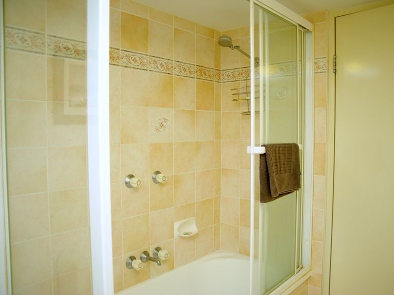 2/2489-2491 Gold Coast Highway, Mermaid Beach QLD 4218