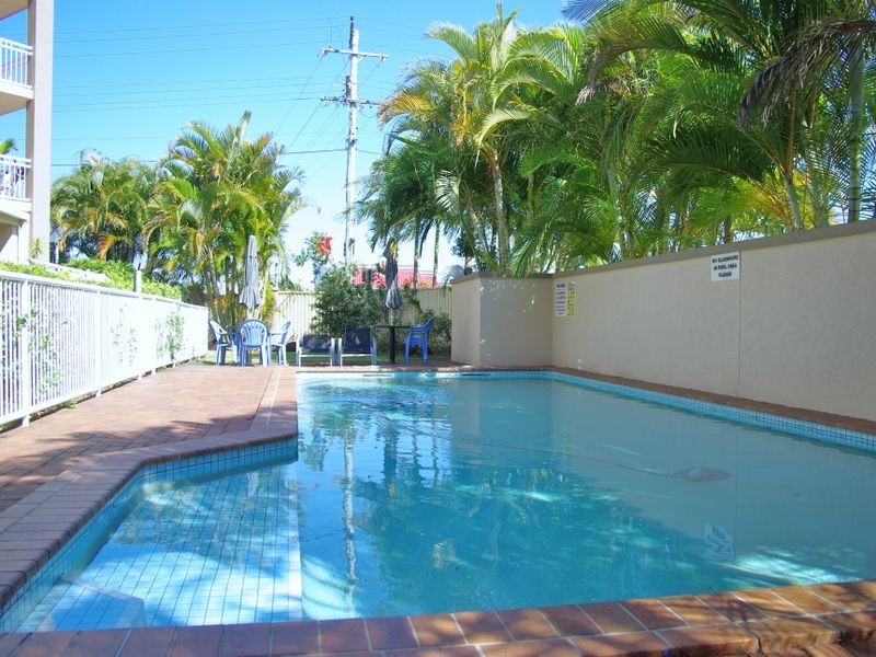 2/2489-2491 Gold Coast Highway, Mermaid Beach QLD 4218