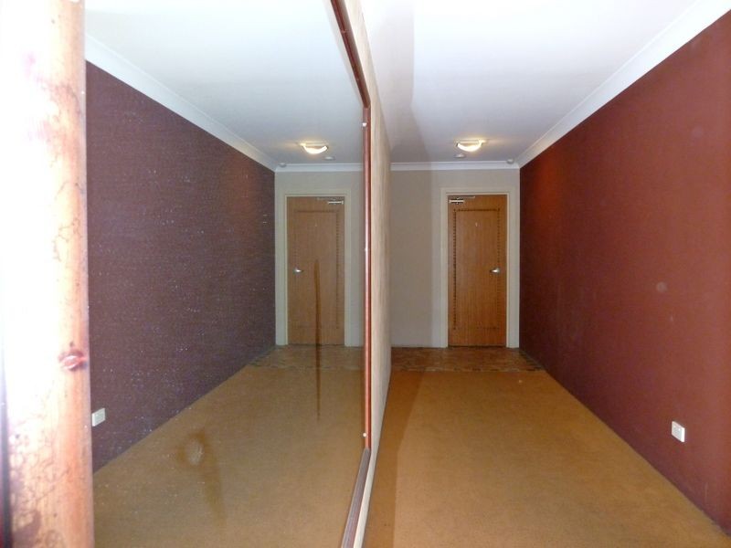 1/5 Sportsman Avenue, Mermaid Waters QLD 4218