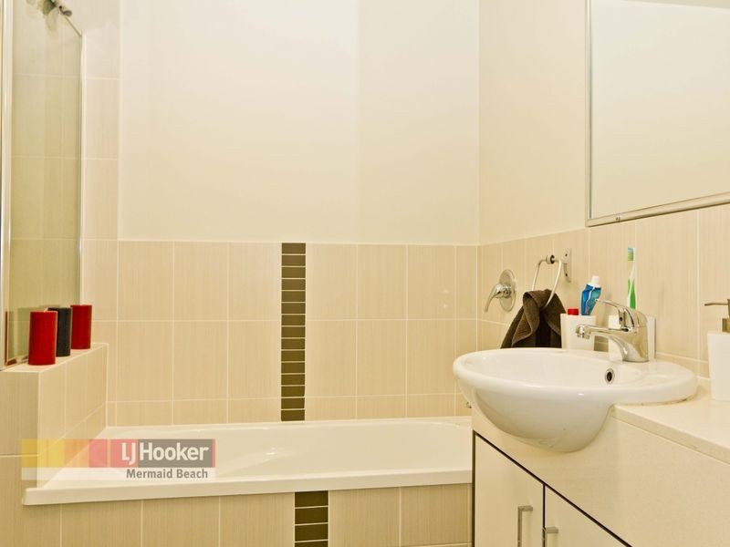 2/2312 – 231 Gold Coast Highway, Mermaid Beach QLD 4218