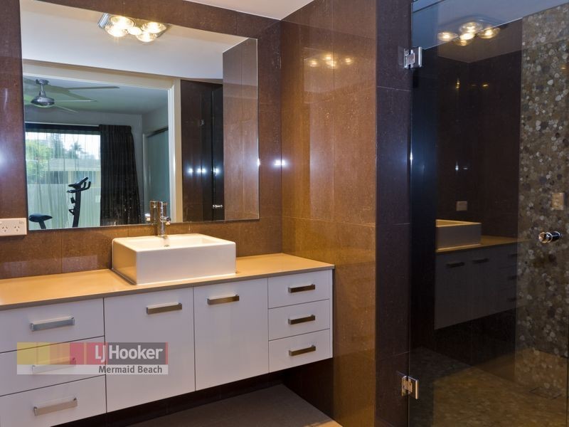 3 Brindisi Avenue, Isle Of Capri QLD 4217