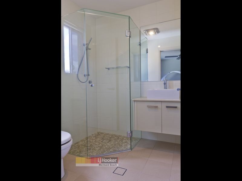 3 Brindisi Avenue, Isle Of Capri QLD 4217