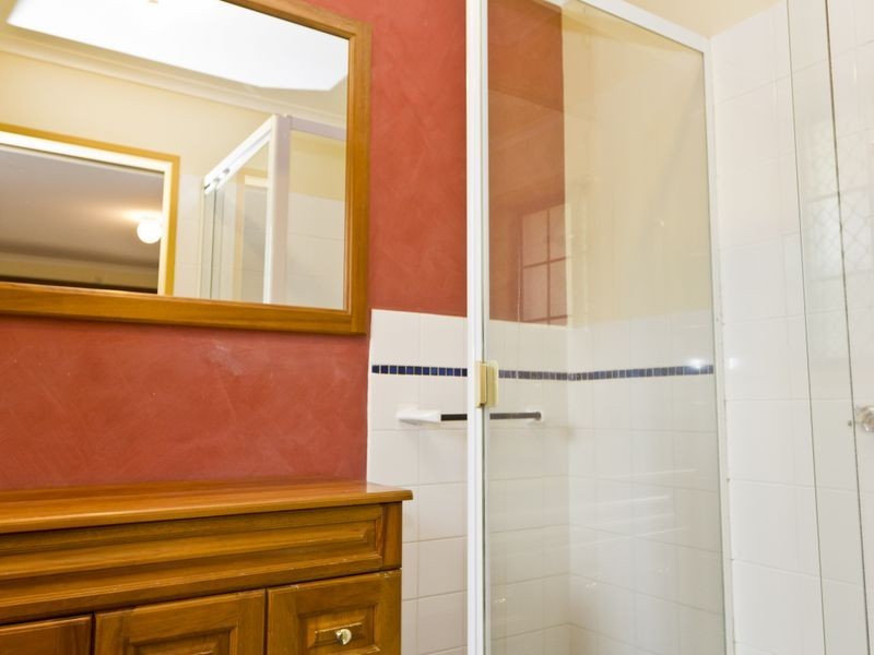 39 Warrina Crescent, Burleigh Waters QLD 4220