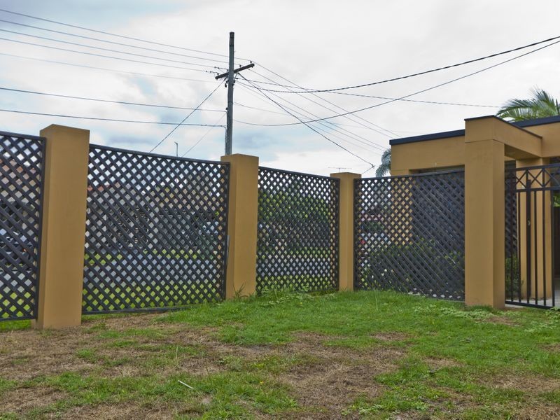 39 Warrina Crescent, Burleigh Waters QLD 4220