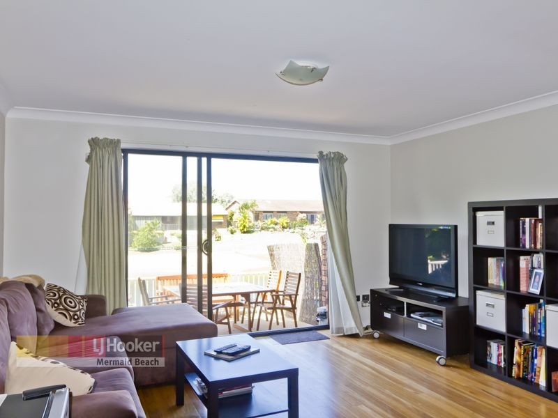 8/17 Aquila Court, Mermaid Waters QLD 4218