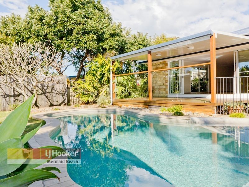 13 Toorak Park Avenue, Mermaid Waters QLD 4218