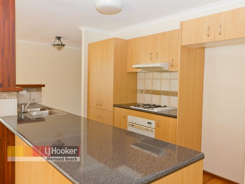 13 Toorak Park Avenue, Mermaid Waters QLD 4218